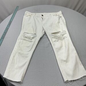 Women's White Distressed Straight Jeans